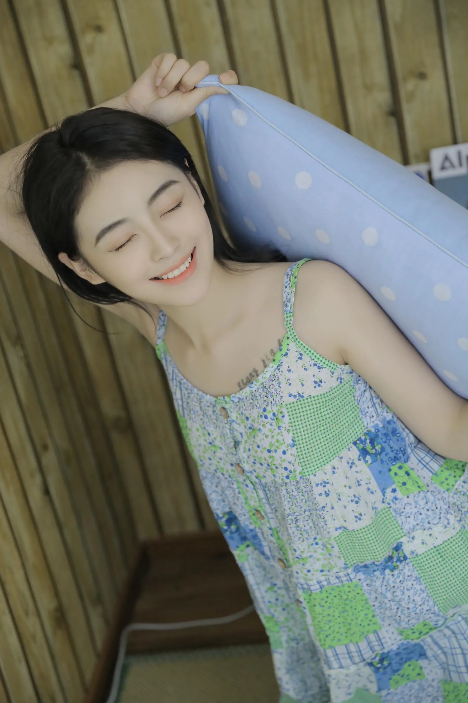 [YITUYU艺图语]2022.08.07 盛夏之前 胡允恩- [44P]插图